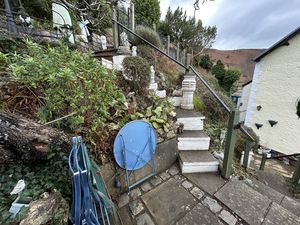 Photo 25- click for photo gallery